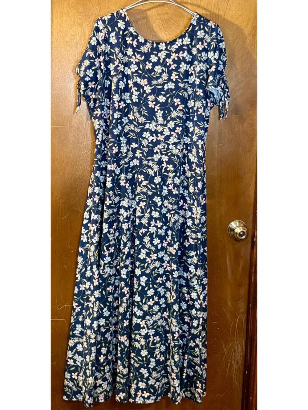 Emma & Michele Floral Print Navy Blue Maxi Dress with Short Sleeves